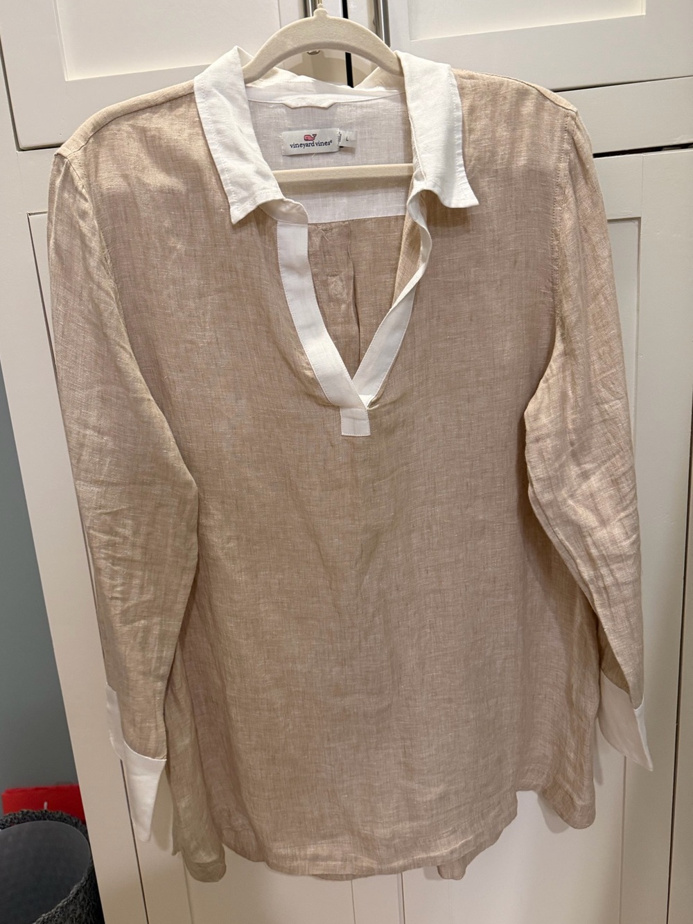 Vineyard Vines Beige Linen-Blend Button Down with White Trim